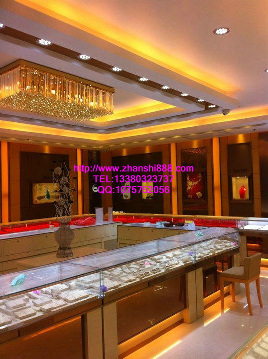 黄金展柜