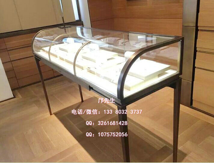 异形卡地亚珠宝展柜