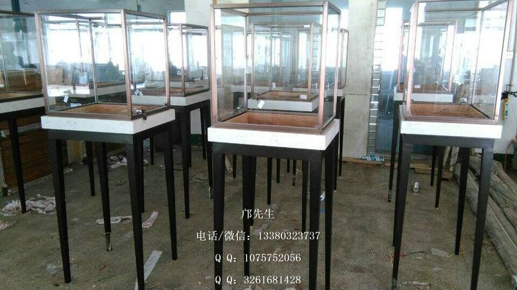 电镀不锈钢珠宝展柜