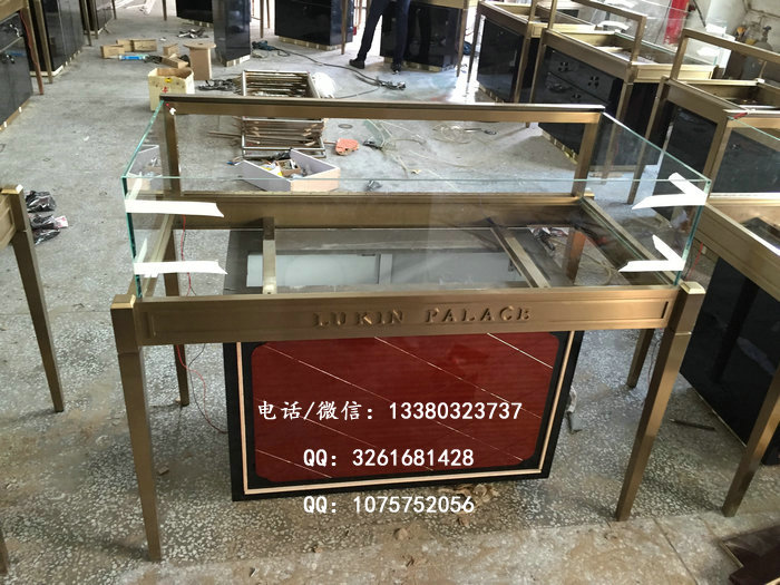 珠宝展柜的价格受哪些因素影响