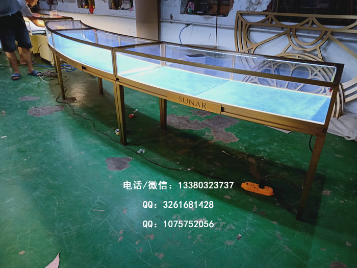 不锈钢珠宝展柜图片