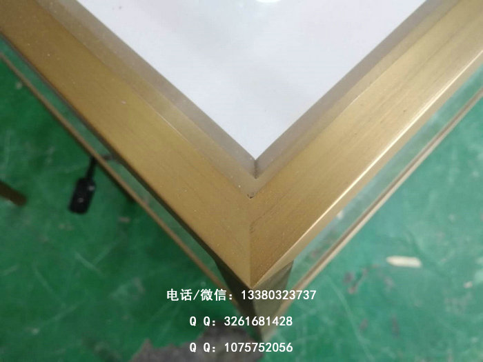 珠宝展示柜图片
