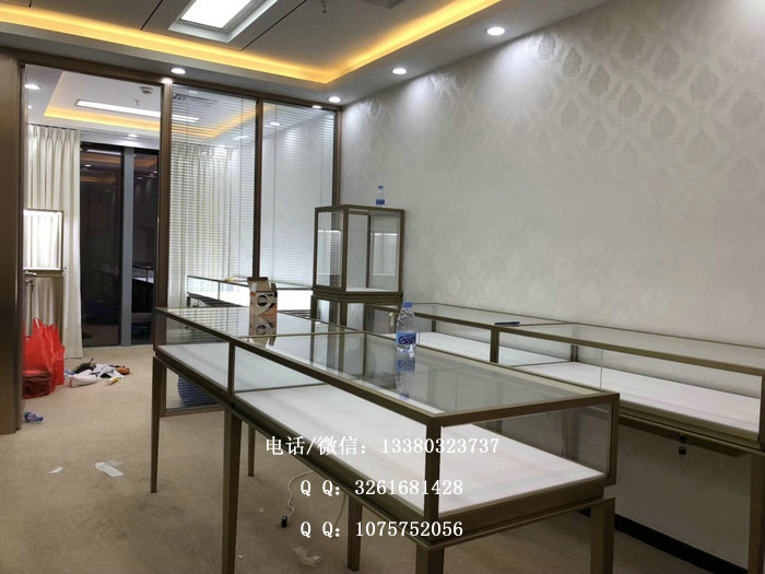 如何选购具有环保性的珠宝展柜