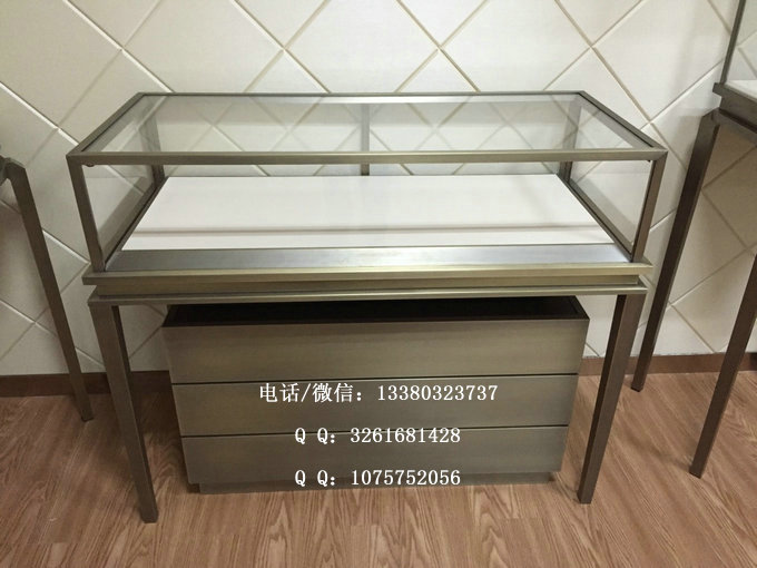 卡地亚珠宝展柜