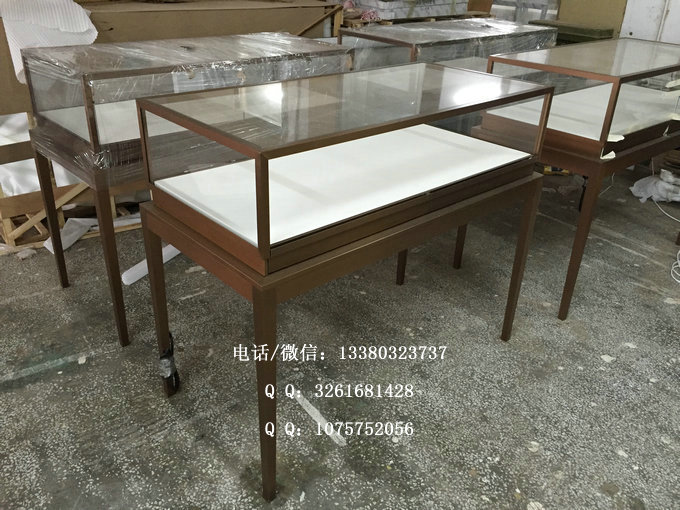 卡地亚珠宝展柜