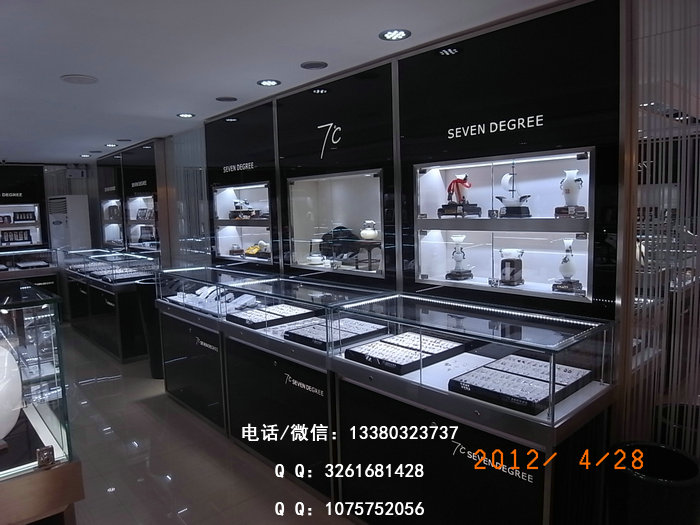7度银饰展柜
