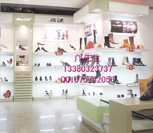 女鞋展柜