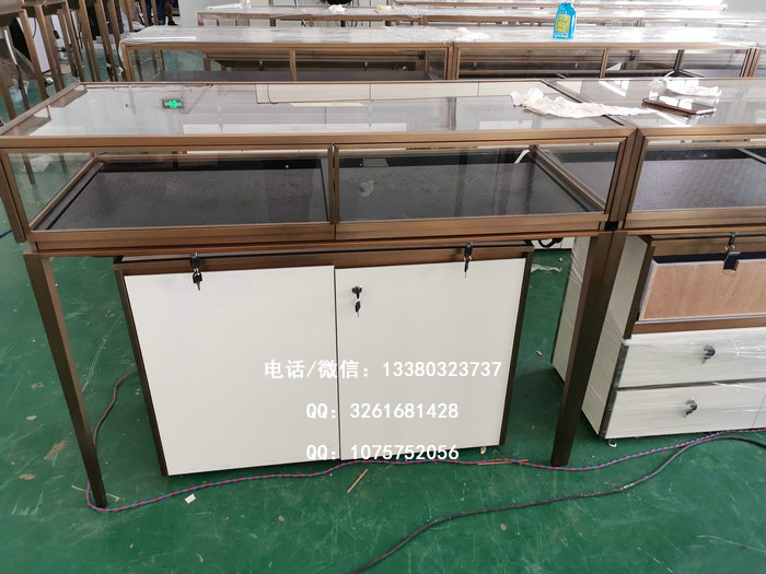 不锈钢展柜