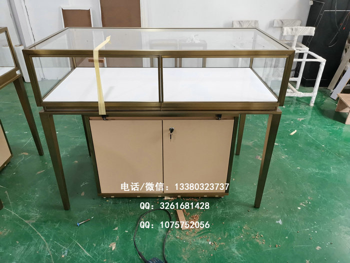不锈钢珠宝展柜图片 不锈钢珠宝展柜图片