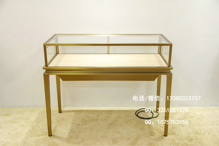 卡地亚珠宝展示柜