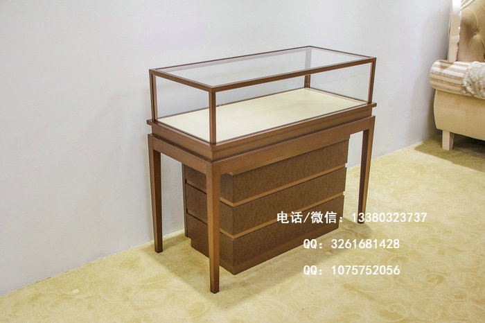 卡地亚珠宝展柜
