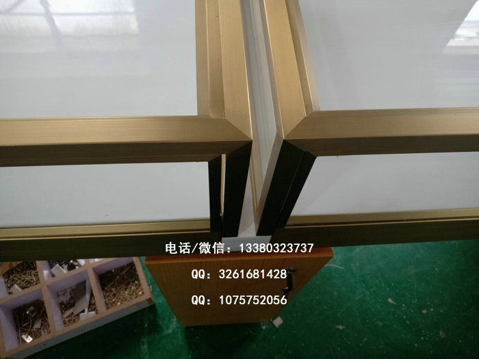 珠宝展示柜图片