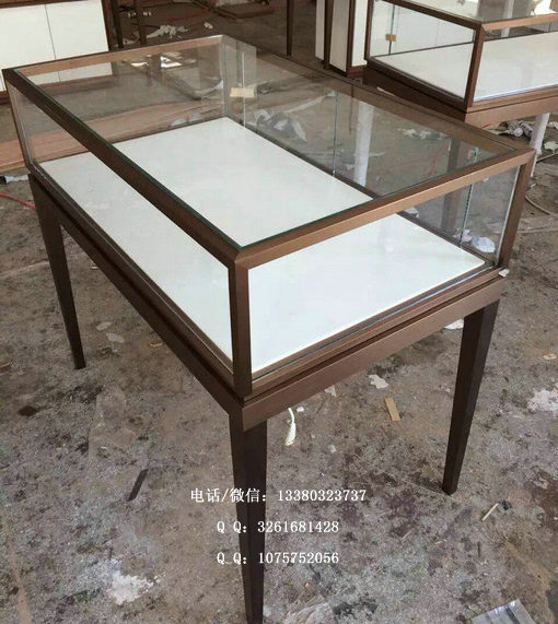 卡地亚珠宝展柜