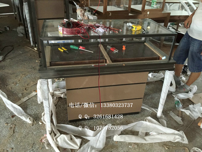 珠宝展柜
