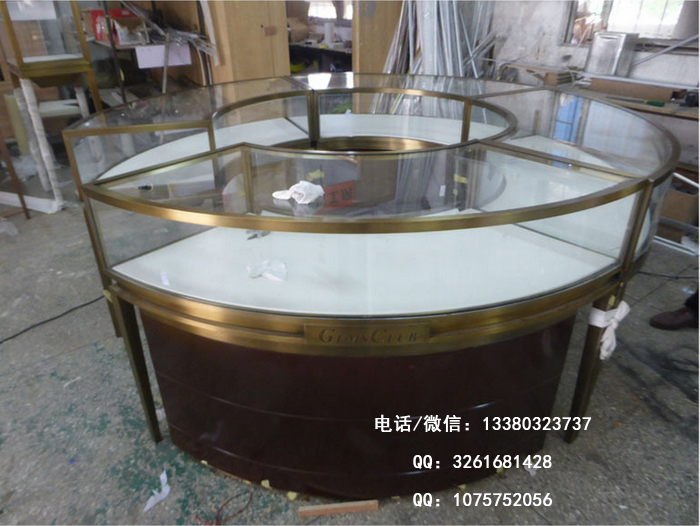 如何根据展示产品来定制珠宝展柜