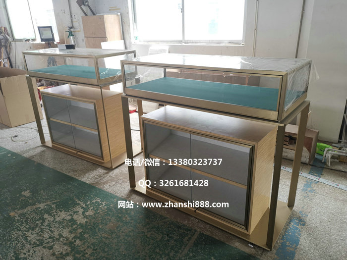珠宝展柜
