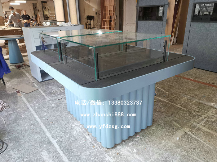 何方珠宝中岛柜台 何方珠宝中岛柜台